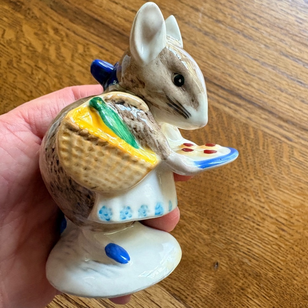 Vintage 1989 Royal Albert Appley Dapply Beatrix Potter figurine- nursery decor